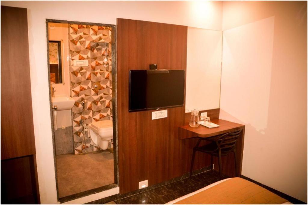 Glitz Hotels The Ar Residency - Nr Thane Railway Station المظهر الخارجي الصورة