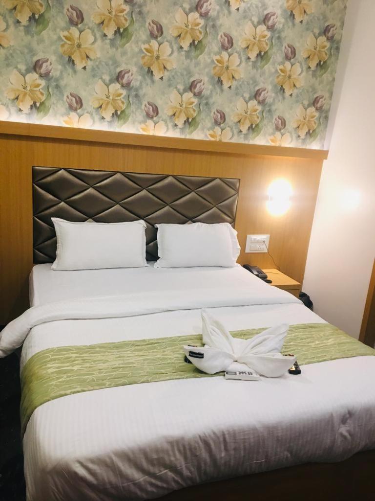 Glitz Hotels The Ar Residency - Nr Thane Railway Station المظهر الخارجي الصورة